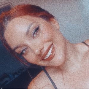 Meet your Posher, Adrianna